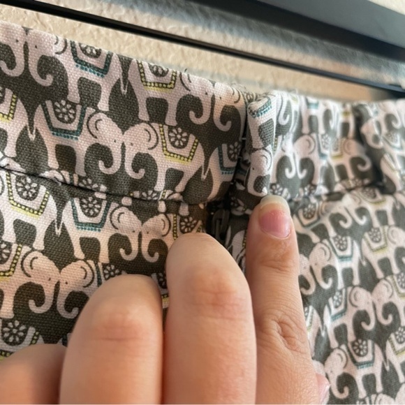 Banana Republic Elephant Print Hampton Chino Shorts in Canopy Green Women's 0 - Picture 7 of 10